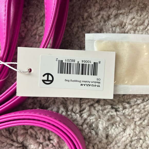 Telfar - medium - Picture 5 of 8